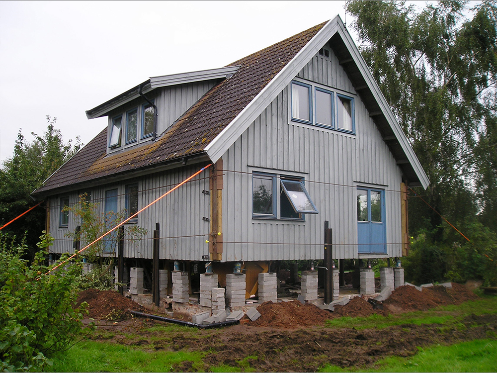 House lift due to flood risk